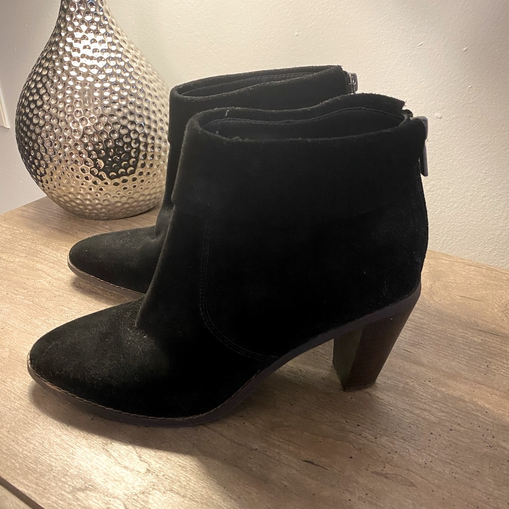 Cute lucky brand boots. Worn one time.